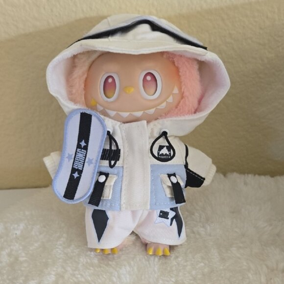 Labubu Clothes - Snowboarding Outfit *Labubu Not Included* - Picture 1 of 5